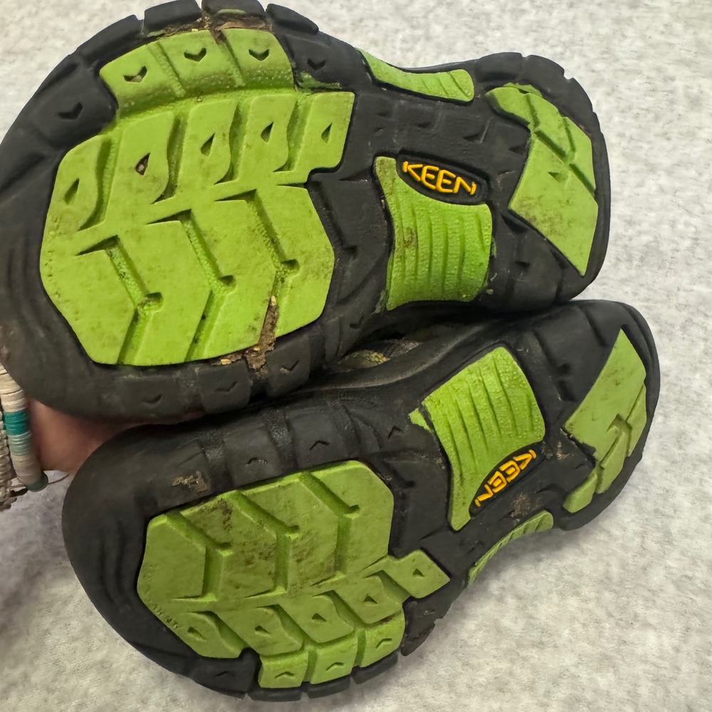 Keen Kids Newport H2 Waterproof Sandals Gray Lime Green Hiking Shoes Size 10/11 - Picture 6 of 7